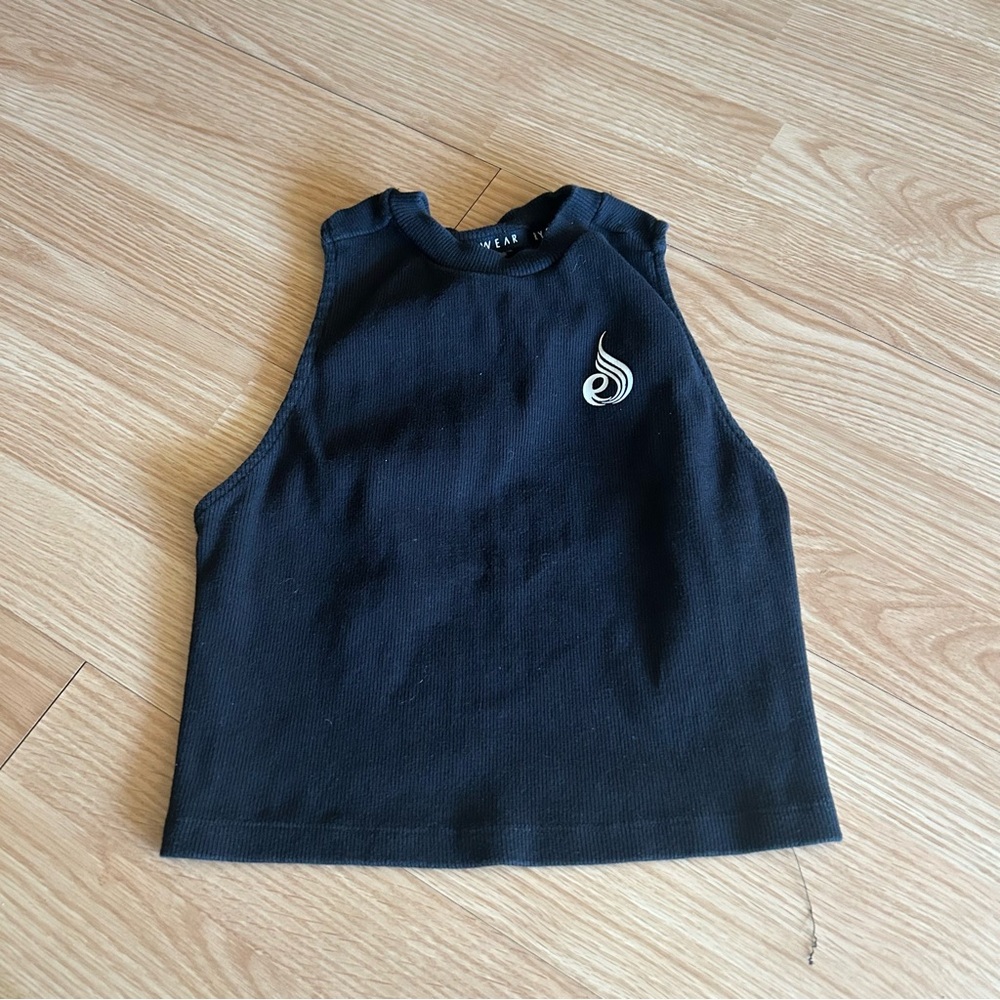 Ryderwear Black Ribbed Cropped Athletic Tank Medium